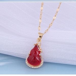 European fashion jade necklace red color